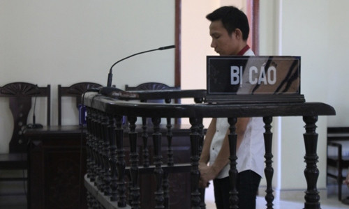 Vua ra tu lai vao tiep 17 nam vi… giup ban chuyen ma tuy