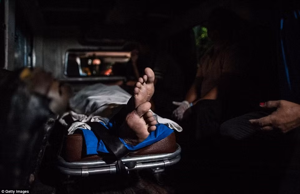 Tổ chức nhân quyền và giáo hội Công giáo đã phản đối việc sử dụng vũ lực của cảnh sát, trong khi một số nhà làm luật cũng kêu gọi quốc hội tiến hành điều tra sau nhiều cảnh chết chóc.