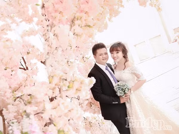 Khoảng cách xa, thời gian 3 năm cũng không phải là ngắn, ông trời như thực sự như muốn thử lòng người.