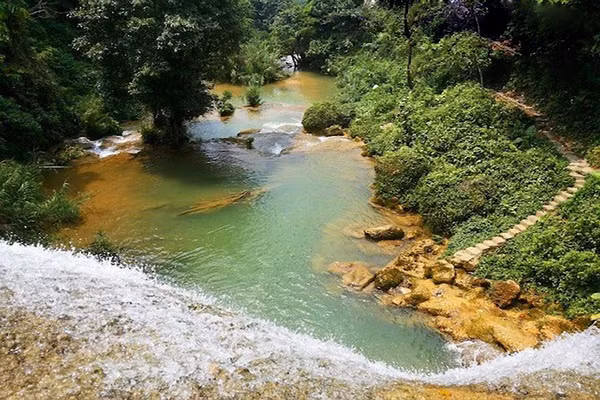 Ky vi ve dep “bong lai tien canh” cua Thac Mu-Hinh-3