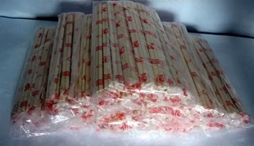 Hoa chat doc hai giup dua dung mot lan luon sang bong