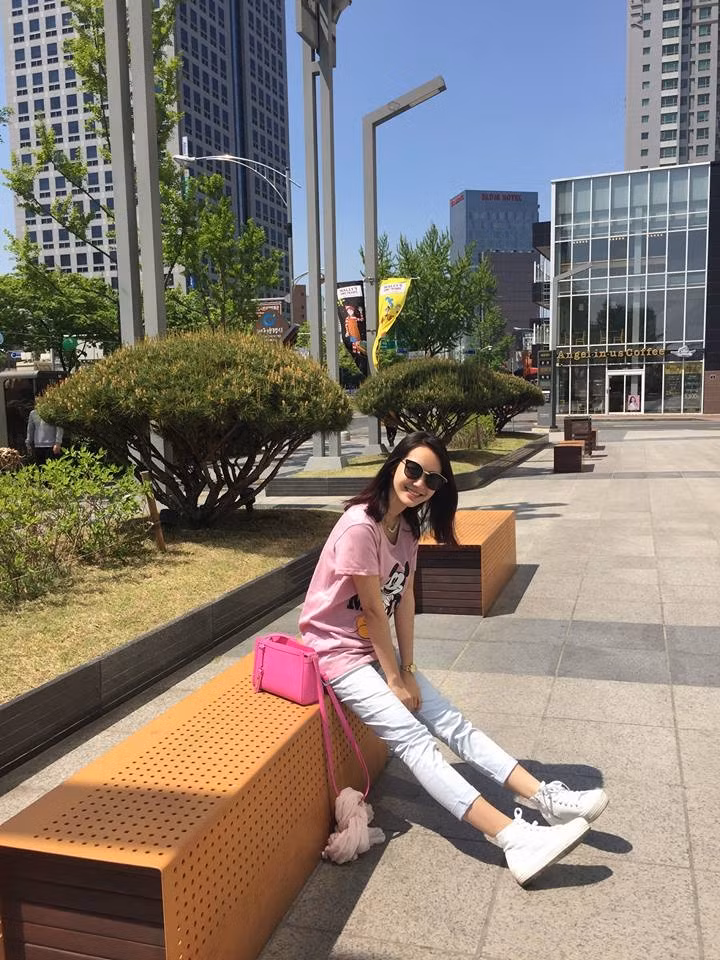 Trước những ý kiến chỉ trích mình "diễn sâu", Bảo Trang cho biết giờ cô chẳng biết nói sao "minh cũng đâu phải người nổi tiếng gì, cũng đâu biết giải thích sao. Mẹ nói, mình đúng thì không cần giải thích gì cả."