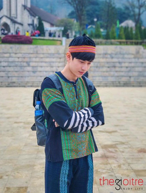 Hình ảnh mới mẻ của 9X khiến nhiều cư dân mạng khá thích thú. Một vài người còn chia sẻ hài hước: Cứ ngỡ xuất hiện hot boy người H'mông nào..