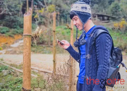 Hoà mình vào thiên nhiên núi rừng, Đăng Dũng dường như đầy sức sống, thể hiện được cái tôi đầy cá tính và năng động khác hẳn với tính cách khù khờ của chàng dũng sĩ trong 5s online.