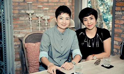 Hai chị em Thuý Vinh - Thuý Hiền