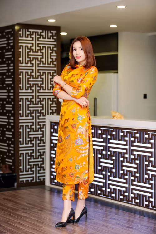 Tối 3/2, Hoa hậu Kỳ Duyên đã tham gia một bữa tiệc cuối năm cùng với bạn bè.