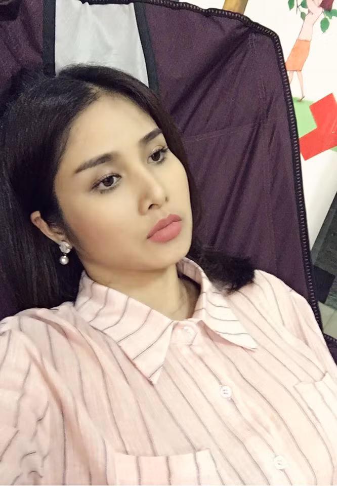 Thảo Trang "Cái mặt buồn ngủ.... Cảm thấy đuối và buồn ngủ...".