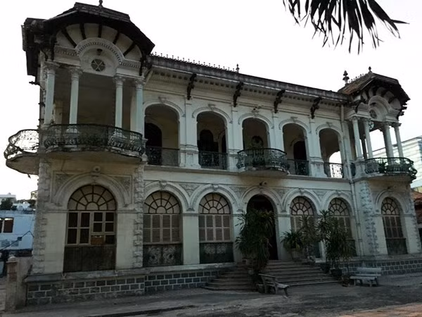 Tiet lo ve chu cu va moi cua biet thu co 35 trieu do Sai Gon