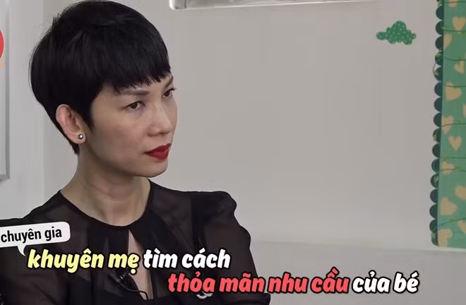 Cựu mẫu Xuân Lan khẳng định chị không hề giấu con gái mối quan hệ với bố và vẫn tạo điều kiện để Thỏ gặp bố. Nhưng không hiểu sao khi hỏi về tình thương của bé dành cho bố thì bé Thỏ nhất định không trả lời. Cựu người mẫu đành phải lắng nghe lời khuyên của chuyên gia để thấu hiểu suy nghĩ của cô bé.