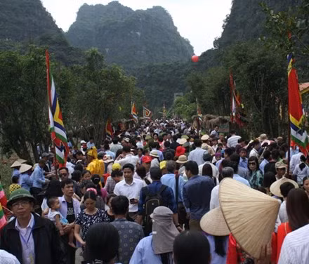 Hang van du khach keo toi phim truong Kong: Skull Island