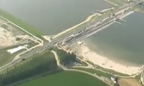 Chiem nguong ky quan thu 8 giup Ha Lan chong ngap lut