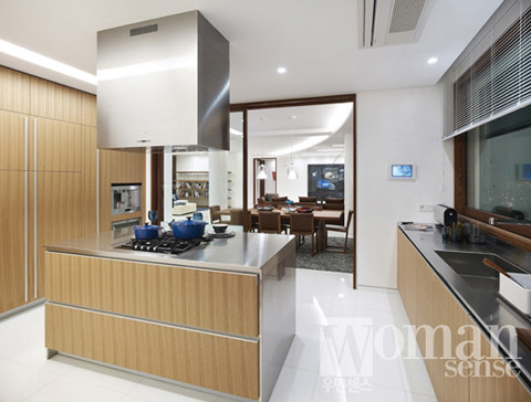 Căn hộ cao cấp nhiều năm qua của hai vợ chồng.