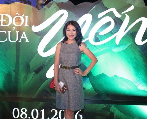 Đinh Y Nhung trẻ trung và rạng rỡ. Năm vừa qua, nữ diễn viên phim Lấy chồng người ta ghi cho mình dấu ấn riêng khi tham gia phim điện ảnh tại Đức. Đinh Y Nhung trẻ trung và rạng rỡ. Năm vừa qua, nữ diễn viên phim Lấy chồng người ta ghi cho mình dấu ấn riêng khi tham gia phim điện ảnh tại Đức.