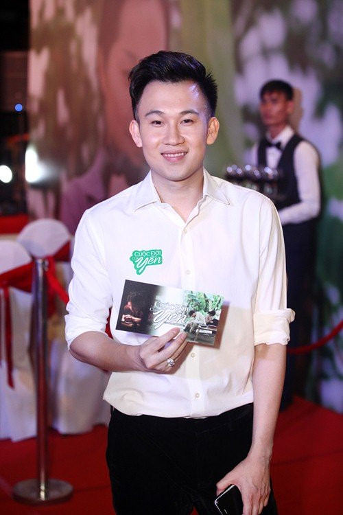 Ca sĩ Dương Triệu Vũ hào hứng với bộ phim khi biết trước đó phim đã nhận được sự đánh giá cao của giới chuyên môn. Ca sĩ Dương Triệu Vũ hào hứng với bộ phim khi biết trước đó phim đã nhận được sự đánh giá cao của giới chuyên môn.