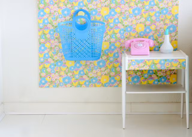 Từng không gian nhỏ đều được sử dụng vô cùng hợp lý, từ màu sắc đến cách lựa chọn họa tiết trang trí mang đến sự mềm mại, giản dị nhưng cũng vô cùng ấn tượng cho bất kỳ ai được ngắm nhìn căn hộ. Và chắc chắn rằng, khi bạn là một cô gái xinh đẹp, yêu thích vẻ trẻ trung, quyến rũ, chắc chắn rằng bạn cũng sẽ yêu căn hộ này như Anna.