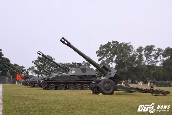 Một số trang thiết bị của lữ đoàn - Ảnh: Tùng Đinh