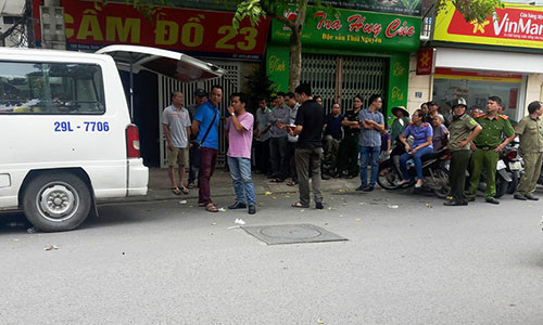 Vụ án sát hại tân sinh viên khiến nhiều người dân ở ngõ 165 đường Xuân Thủy bàng hoàng.