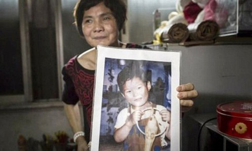 Chuyện bà mẹ bị ung thư muốn gặp con da diết khiến nhiều người cảm động.