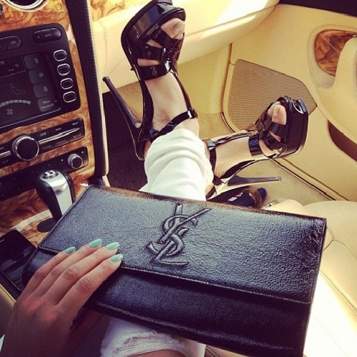 Những đồ dùng từ các thương hiệu đẳng cấp.