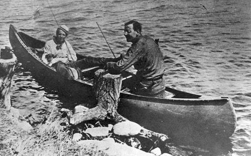 Tom Thomson cùng người bạn họa sĩ Arthur Lismer (Ảnh: portageur.ca)