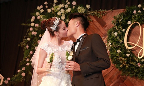 Việc kết hôn với Mạc Hồng Quân như một lời tuyên bố chấm dứt sự nghiệp người mẫu của "chân dài" Kỳ Hân.