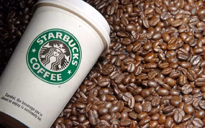Đối với các quốc gia châu Á, mức giá cho một sản phẩm Starbucks mà người dùng thực sự chi trả cao hơn nhiều so với các quốc gia tại châu Âu hay Bắc Mỹ.
