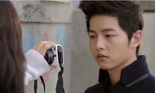 Su that bang hoang sau man hinh camera vo mac trom