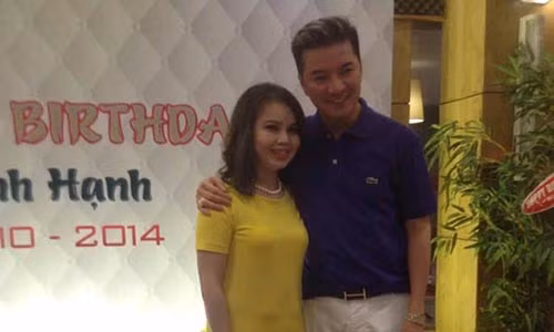 Đàm Vĩnh Hưng và em gái ruột Huỳnh Minh Hạnh.