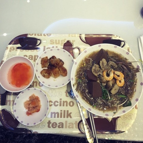 Trứng ngỗng cũng là một món ăn giàu dinh dưỡng rất được Trinh yêu thích