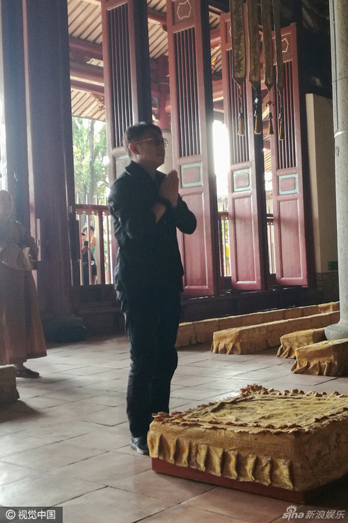 Bat ngo voi tin Ly Lien Kiet quy y cua Phat o tuoi 53-Hinh-2