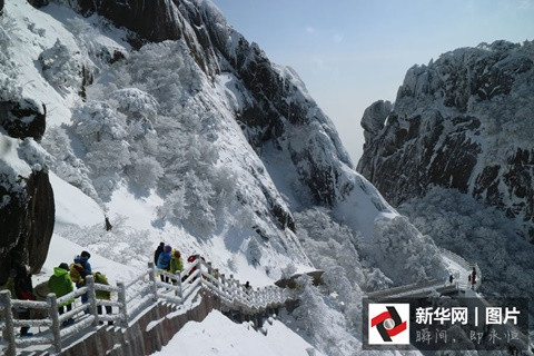 Dự kiến số du khách đến khe núi băng sẽ còn tăng vọt trong vài ngày tới