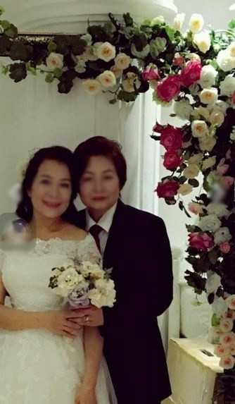 Ảnh cưới lãng mạn.