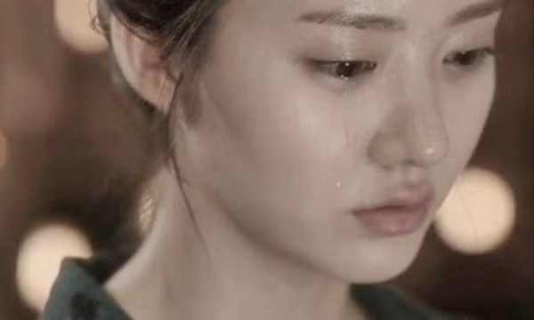 Tôi đã đợi anh 4 năm rồi, thêm 2 năm nữa thì đã sao. (Ảnh minh họa) Tôi đã đợi anh 4 năm rồi, thêm 2 năm nữa thì đã sao. (Ảnh minh họa)