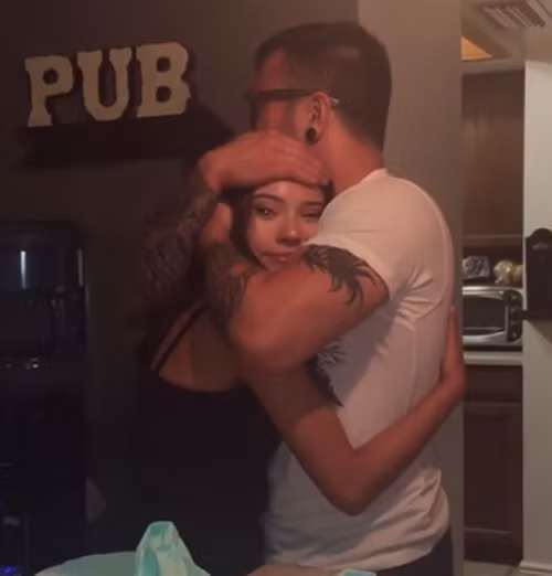 Mon qua bat ngo cho nguoi bo 16 nam nuoi con nguoi khac-Hinh-4