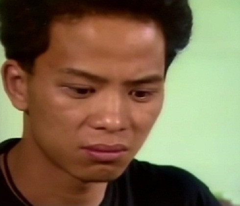 Diễn viên Anh Tuấn vào vai Ngôn - cậu học sinh cá biệt của lớp 12A. Sau phim này, anh bị đóng đinh vào những vai phản diện. Anh đã tham gia phim "Những ngọn nến trong đêm", "Nhà có nhiều cửa sổ", "Chú bé mất tích".