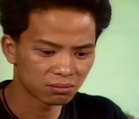 Diễn viên Anh Tuấn vào vai Ngôn - cậu học sinh cá biệt của lớp 12A. Sau phim này, anh bị đóng đinh vào những vai phản diện. Anh đã tham gia phim "Những ngọn nến trong đêm", "Nhà có nhiều cửa sổ", "Chú bé mất tích".