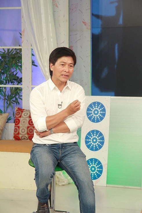 Sau phim "12A và 4H", diễn viên Quốc Tuấn còn tham gia vào nhiều bộ phim nổi tiếng như "Người thổi tù và hàng tổng", "Luật đời", "Chiều tàn thu muộn"...Đặc biệt với vai diễn trong phim "Những người sống quanh tôi", anh giành được giải "Nam diễn viên xuất sắc" trong cuộc bình chọn phim truyền hình năm 1995 - 1996 do Đài truyền hình Việt Nam tổ chức. Hiện tại, anh chuyển sang làm công tác đạo diễn. Bộ phim đầu tay của anh mang tên "Trái tim kiêu hãnh", dài 45 tập. Về lý do chuyển nghề, anh chia sẻ, ở Việt Nam, các diễn viên lớn tuổi khó có cơ hội tìm được những vai diễn ưng ý. Hơn nữa, anh cảm thấy bản thân đã có đủ kinh nghiệm, vốn sống và kỹ năng nghề nghiệp để có thể đứng ra làm bộ phim của riêng mình.