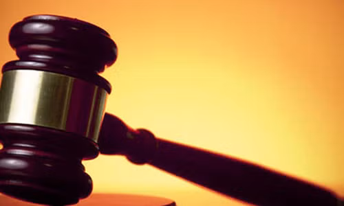 Cuu pho vien truong VKS Thai Nguyen bi truy to