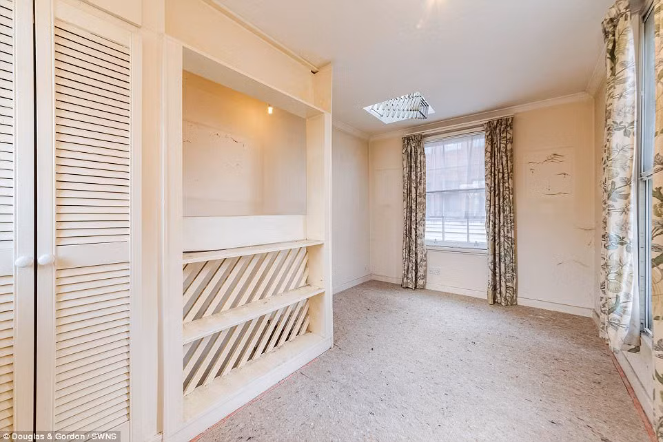 Sau khi được tân trang lại, ngôi nhà nằm gần phố King nổi tiếng, có thể có giá lên tới 1 triệu bảng Anh.