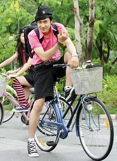 Đỗ Tùng Lâm (vai Nam) Vai Nam của Tùng Lâm là nhân vật cao ráo, hài hước, chuyên pha trò trong nhóm. Sau khi bộ phim kết thúc, Tùng Lâm tiếp tục sự nghiệp ca hát nhưng không gây được nhiều tiếng vang,