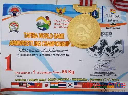 Hiện tại Dương Văn Đức đang làm Huấn luyện viên thể hình ở một số câu lạc bộ trên địa bàn thành phố Hồ Chí Minh. "Trên mạng xã hội được nhiều người quan tâm mình rất vui và cảm ơn những tình cảm đó. Giờ mình vẫn đang tiếp tục tập luyện để chuẩn bị cho các giải đấu sắp tới cũng như phục vụ cho công việc. Tương lai mình có ước mơ muốn được thi đấu nhiều giải cấp thế giới nữa cũng như mong muốn Việt Nam cũng sẽ tổ chức được những giải có tầm cỡ lớn để chúng mình có được những cơ hội thể hiện tài năng mang lại vinh quang cho Tổ Quốc"- Đức chia sẻ thêm.