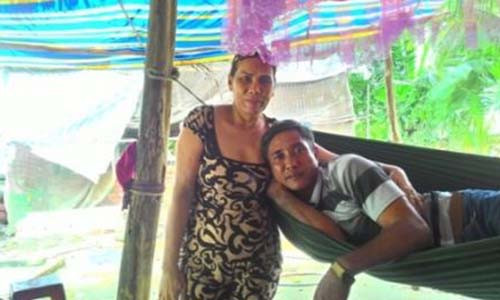 Cuoc nga gia ban chong gia 5 chi vang 24k gay soc