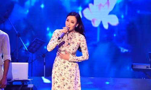 Ho Quynh Huong bat ngo thua nhan qua khu sai lam