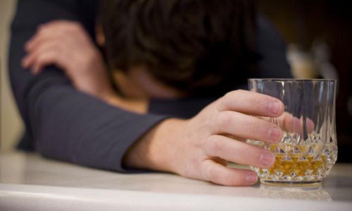 Phát hiện bí mật của vợ, tôi rất suy sụp (Ảnh minh họa)