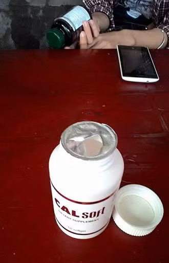 Để tham gia vào hệ thống bán hàng đa cấp, sinh viên phải mua sản phẩm với giá 10 triệu đồng.