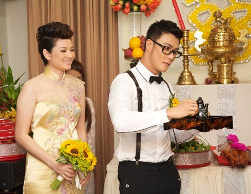 Tiet lo ly do Thuy Vinh khong o cung chong ngoai quoc