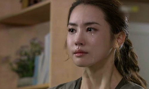 Hon nhan cua nang dau duoc bo chong chieu hon con de