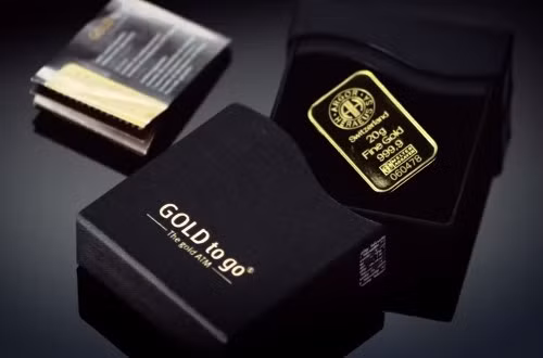 Miếng vàng được đựng trong chiếc hộp sang trọng của Gold-to-go.