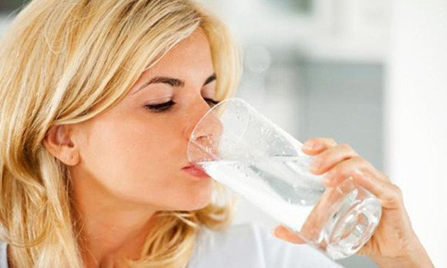 Thoi quen hai suc khoe gan 70% nguoi Viet mac vao mua dong