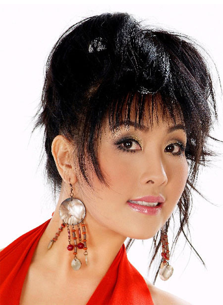 Duong tinh trac tro cua nu nghe si dep nhat nhi lang hai Viet